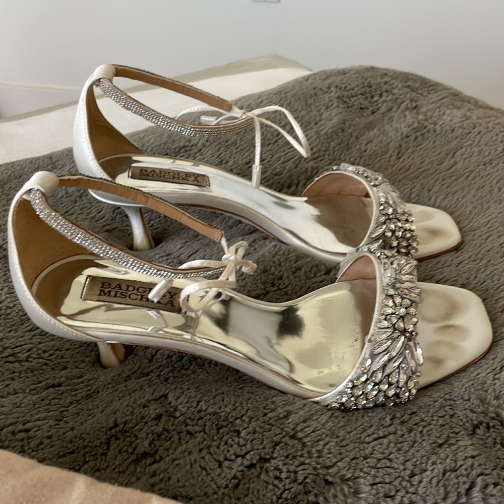 White jewel Badgley Mischka Wedding Heels - Picture 2 of 9